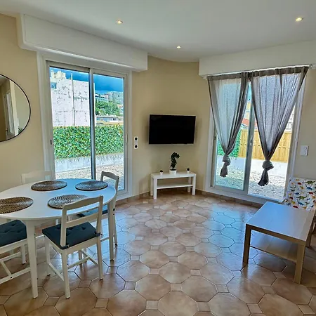 Promenade Des Californie Ac Apartman
